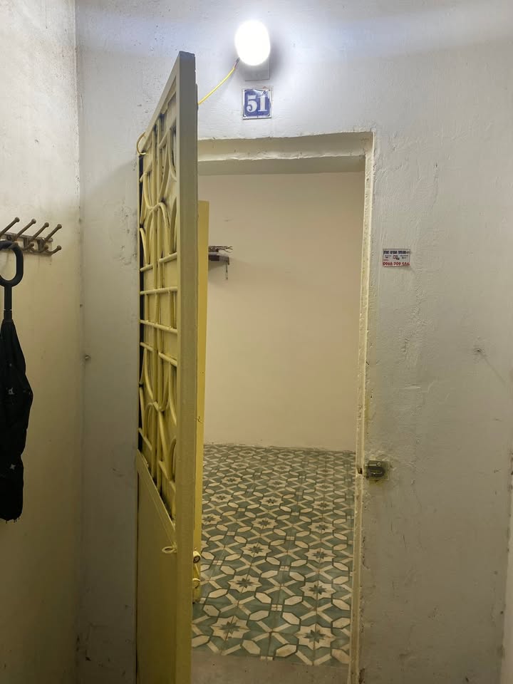 Căn hộ tập thể 40m² tại Nghĩa Tân, Cầu Giấy - Giá thuê 5 triệu/tháng, tiện nghi đầy đủ!