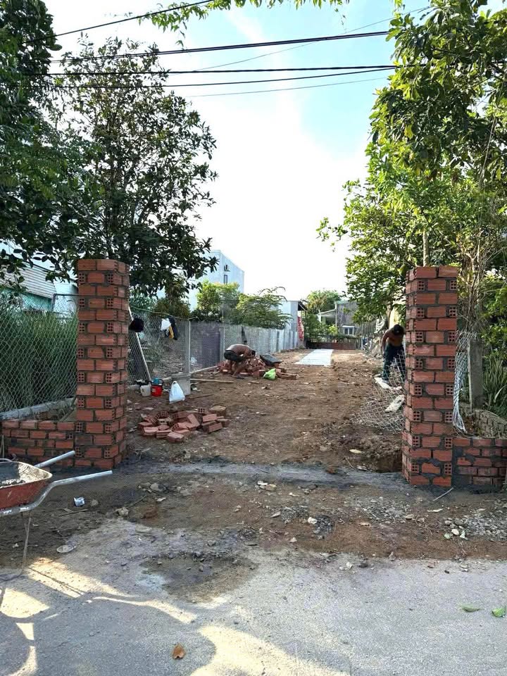 Đất ở Hòa Tiến 200m² giá chỉ 1.9 tỷ - Đầu tư sinh lời ngay!