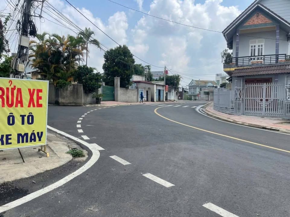 Đất thổ cư mặt tiền Tây Sơn, Bảo Lộc 90m² chỉ 1.9 tỷ - Cơ hội đầu tư tuyệt vời!