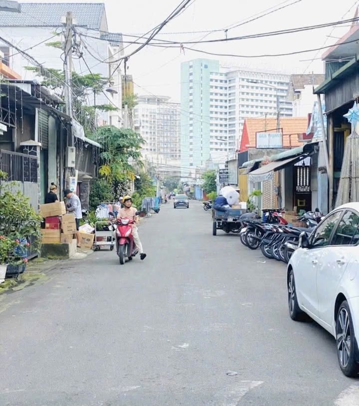 Đất thổ cư 140m² đường Đồng Khởi, P. Tam Hòa giá 6 tỷ - Vị trí đắc địa gần bệnh viện!