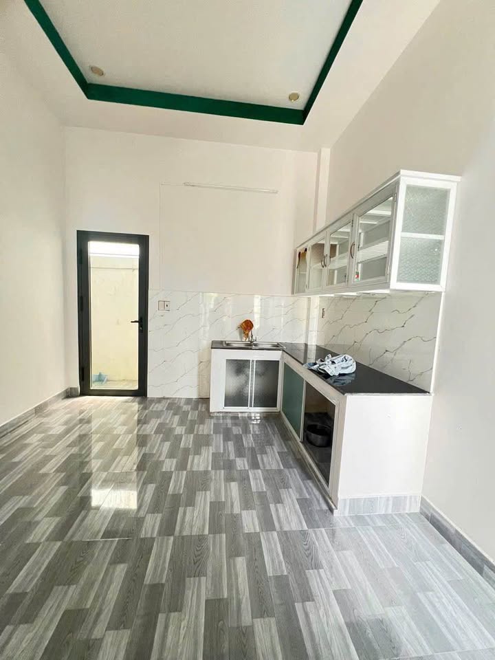 Nhà bán nhánh Cao Thắng, Vĩnh Lợi, 100m² giá 999 triệu - An ninh tốt, gần chợ!