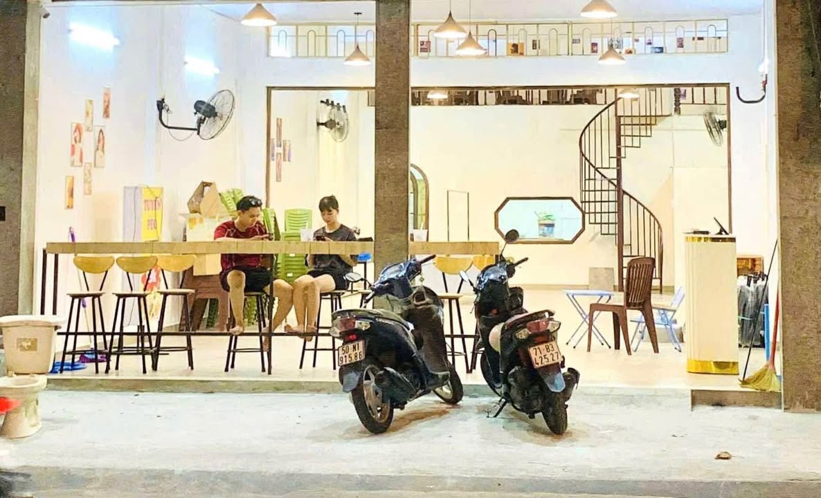 Cho thuê nhà mặt tiền Âu Cơ, Tân Bình 154m² - Vị trí đắc địa, thích hợp kinh doanh!