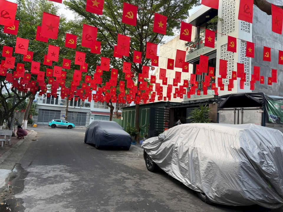 Bán đất KDT HUD Phước Long B 100m² giá 4.7 tỷ - Đường rộng ô tô đậu thoải mái!