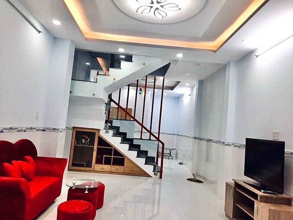 Nhà 2 tầng đường Trần Thị Trọng, Tân Bình 46m² giá 4.98 tỷ - Sổ hồng chính chủ công chứng ngay!