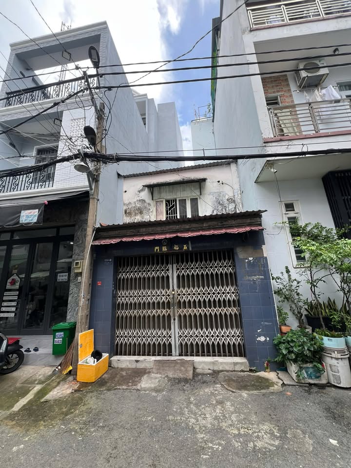 Nhà hẻm Hậu Giang, quận 6, 30m² giá 3.75 tỷ - Sổ hồng riêng, pháp lý rõ ràng!