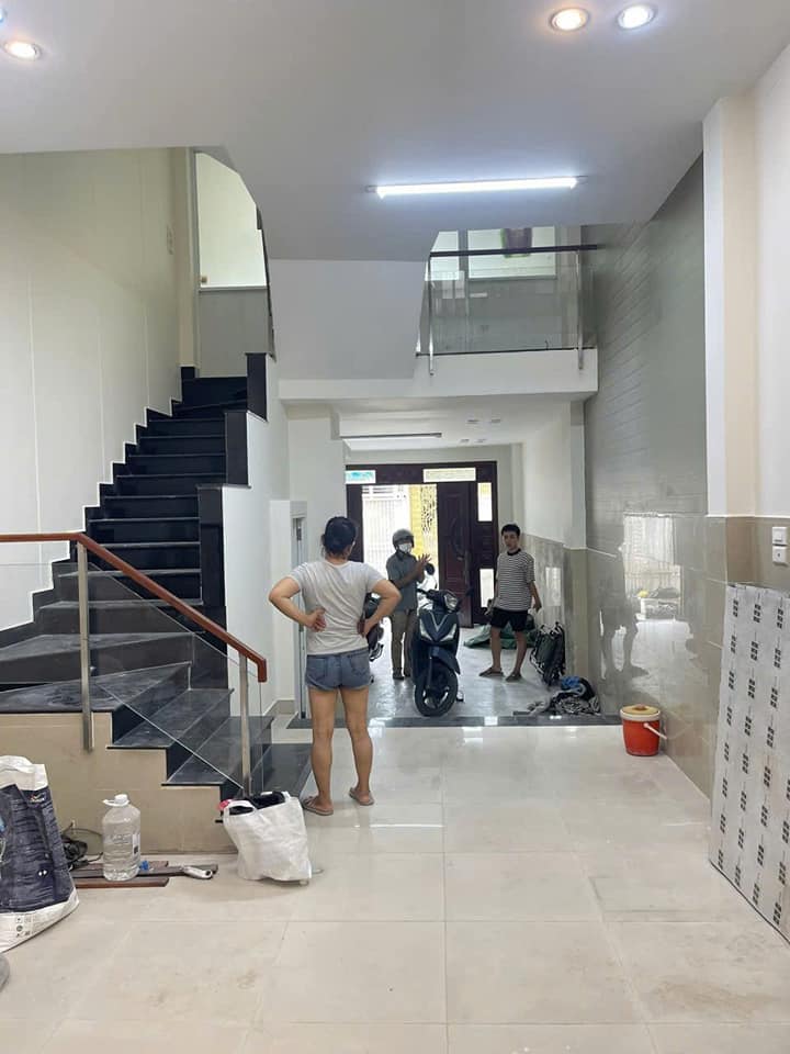 Nhà mặt tiền cho thuê đường số Tân Kiểng Quận 7 - 72m² giá 22 triệu - Phù hợp cho gia đình và văn phòng!