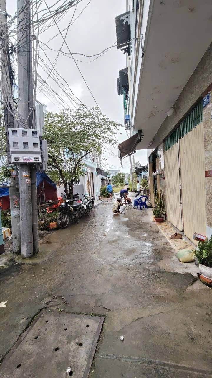 Nhà 2 tầng đường QL50, Cần Giuộc 92.4m² giá 2.45 tỷ - Đầu tư sinh lời ngay!