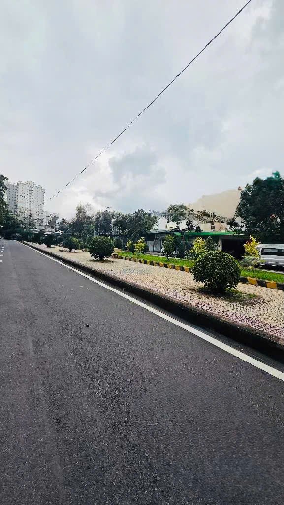 Biệt thự phố Hiền Vương Tân Phú 160m² giá 27 tỷ - Vị trí kinh doanh đỉnh cao!