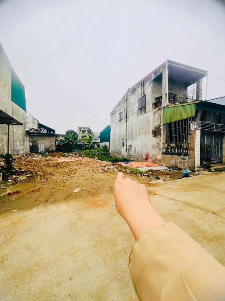 Đất nền Vinh Tân 100m² giá thỏa thuận - Vị trí đẹp, giao thông thuận lợi!