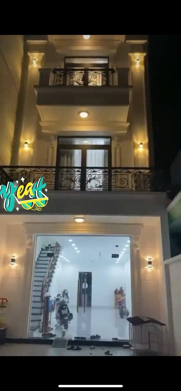 Bán nhà mặt tiền đường 23/10, Nha Trang 125m² giá 9.5 tỷ - Vị trí đắc địa, kinh doanh thuận lợi!