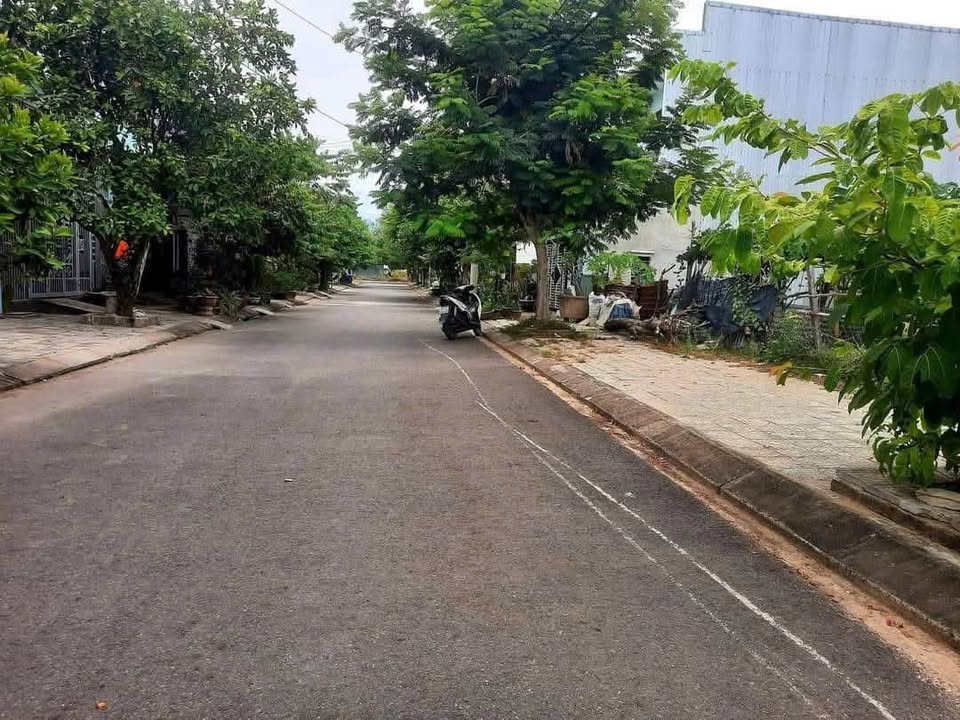 Đất nền đường Đào Ngọc Chua, Hòa Hiệp Nam 100m² giá 3.25 tỷ - Đầu tư sinh lời!