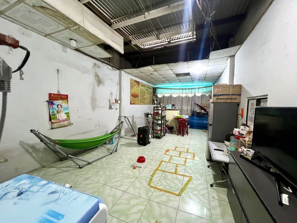 Nhà mặt tiền kinh doanh Tô Hiệu Tân Phú 84m² giá 15.5 tỷ - Đầu tư sinh lời ngay!