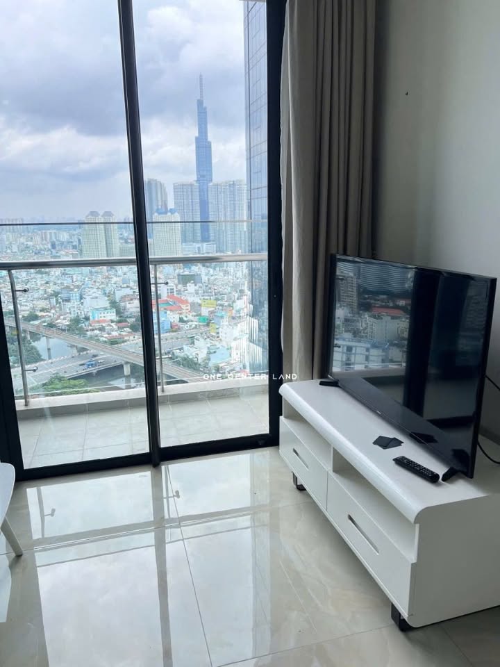 Căn hộ Vinhomes Golden River Quận 1 70m² giá 11.8 tỷ - Đầu tư sinh lời ngay lập tức!