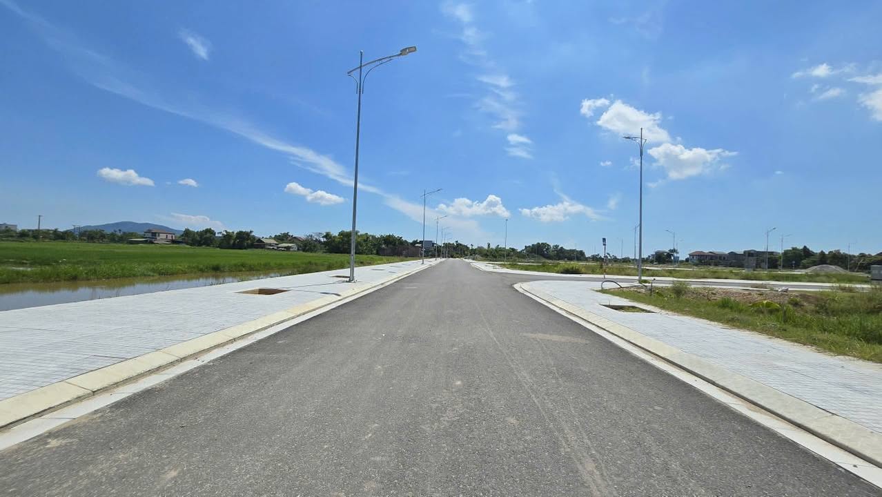 Đất nền Thạch Hạ 189m² giá 5 tỷ - Lô góc 2 mặt tiền thoáng đẹp!