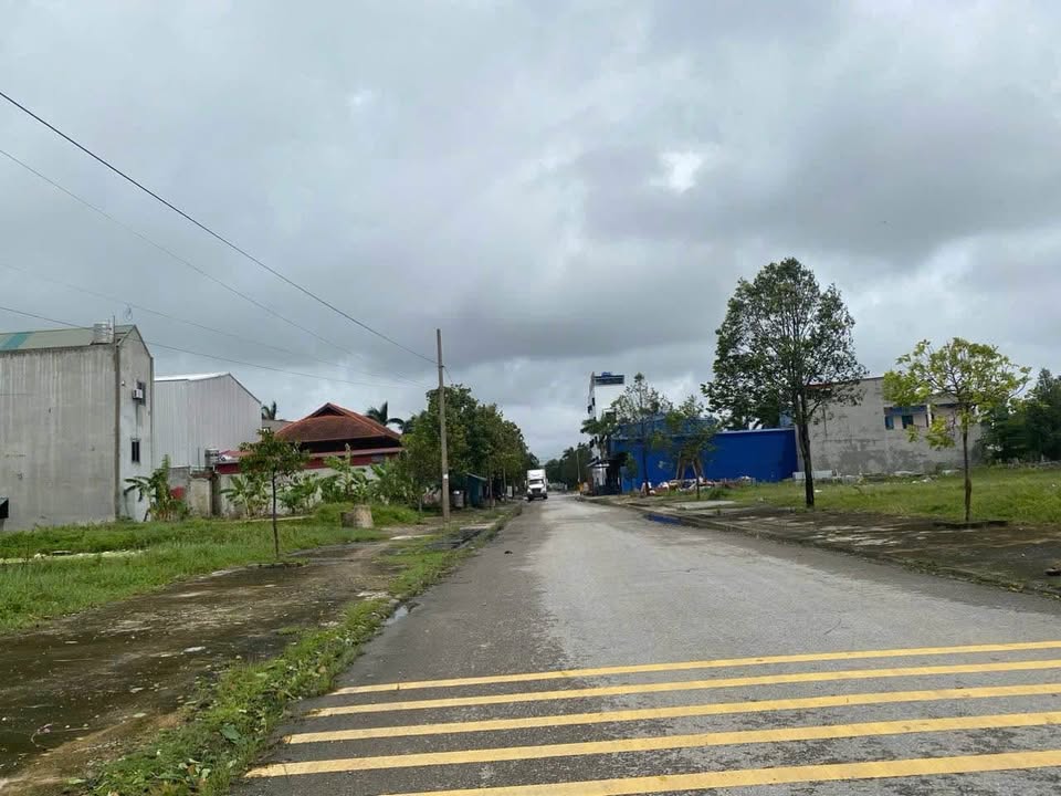 Đất nền 2 mặt tiền Tân Phong 220m² giá 6.2 tỷ - Đầu tư sinh lời tuyệt vời!