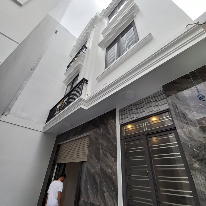 Bán nhà 4 tầng Vĩnh Niệm, Hải Phòng 50m² giá 3.9 tỷ - Nhà mới, thoáng mát ngay trung tâm!