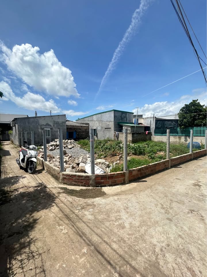 Đất thổ cư 2 mặt tiền phường Văn Hải 171m² giá 1.18 tỷ - Đầu tư sinh lời ngay!