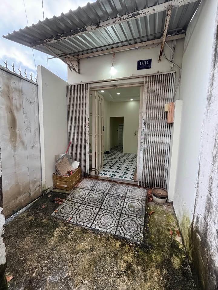 Nhà riêng Hóc Môn 40.8m² giá 1.65 tỷ - Đúc lửng nở hậu, sổ hồng chính chủ!