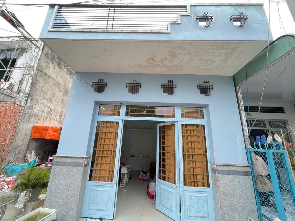 Nhà bán tại Mỹ Quý, Long Xuyên 72m² giá 1 tỷ - Vị trí trung tâm thuận lợi!