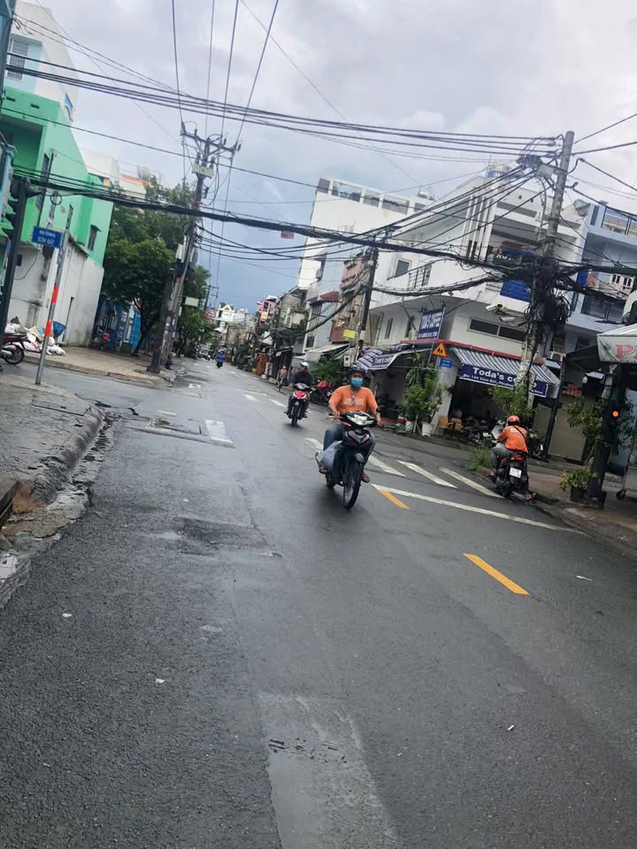 Mặt Tiền Kinh Doanh Đường Thái Phiên Q11 12m² Chỉ 8.5 Triệu - Sẵn Sàng Cho Thuê!