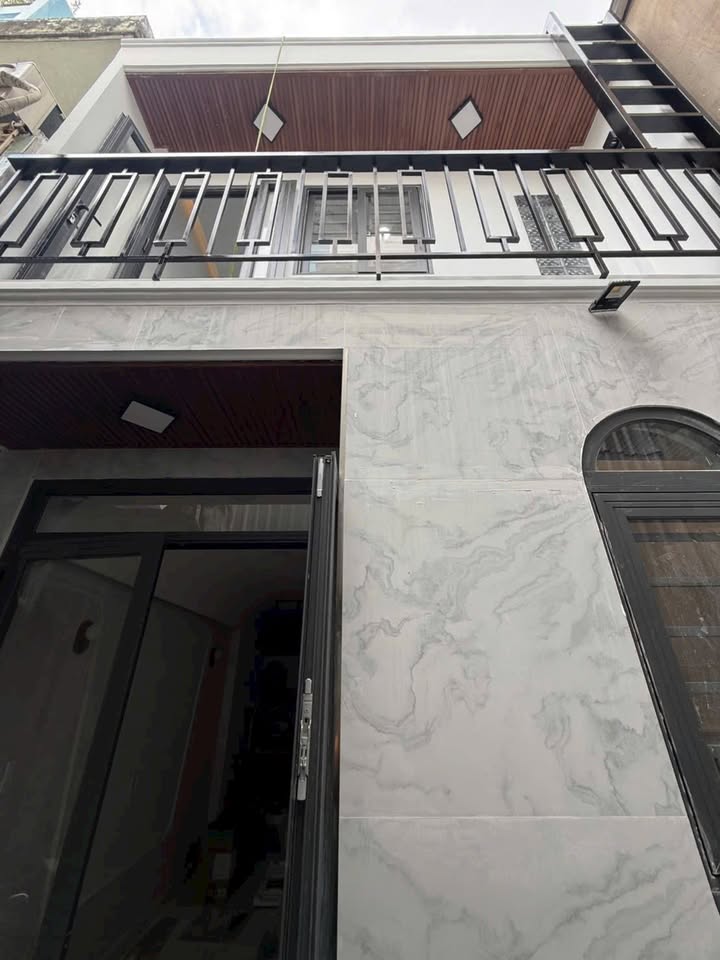 Nhà hẻm Ông Ích Khiêm, Quận 11, 24m² giá 3.45 tỷ - An ninh yên tĩnh!