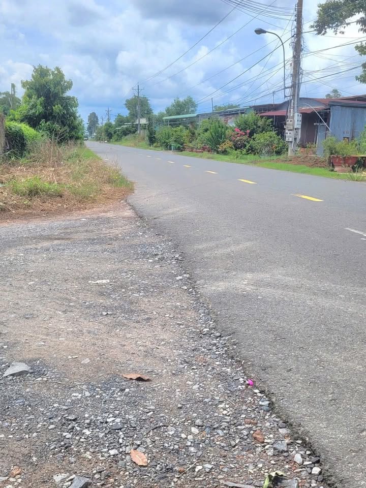 Đất nền Tân Trung, Tây Ninh 178.6m² giá chỉ 350 triệu - Đầu tư sinh lời!