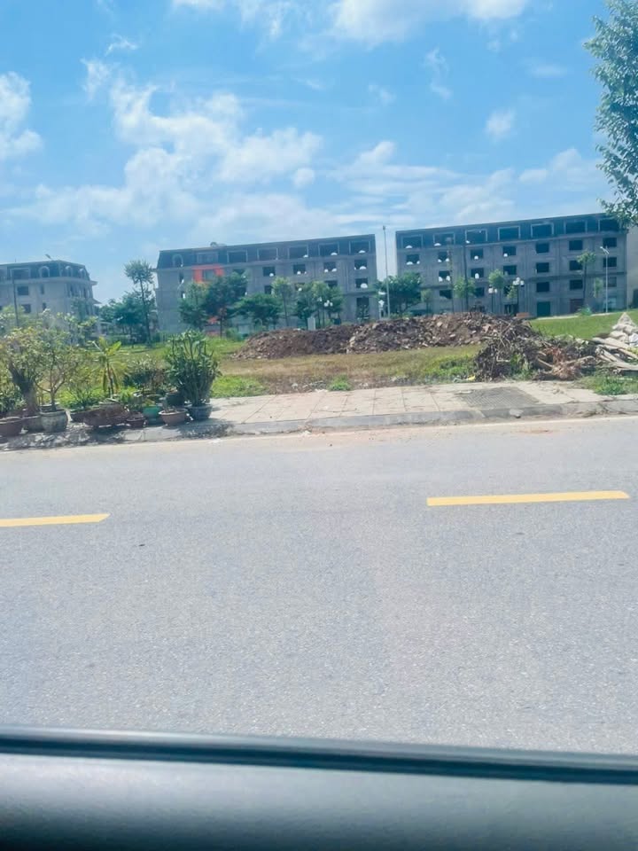 Đất Khu Đô Thị Âu Cơ Park City, Phú Thọ 120m² giá 2 tỷ - Vị trí đẹp, pháp lý rõ ràng!