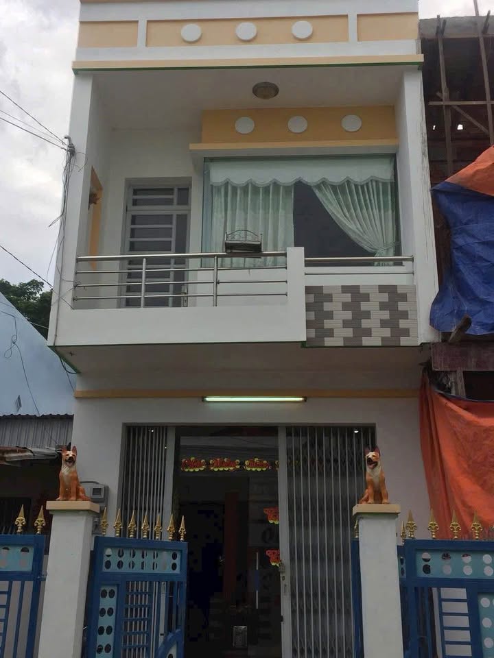 Nhà cho thuê 2 phòng ngủ tại Khóm Phố Quế, Long Xuyên - Giá 4.5 triệu/tháng hấp dẫn!