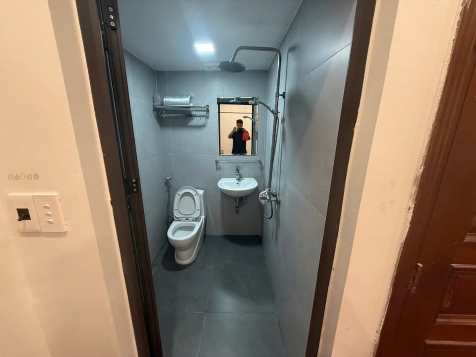 Studio cho thuê 18 Liền kề 17, Kiến Hưng 22m² giá 4.2 triệu - Nội thất đầy đủ, thoáng mát!