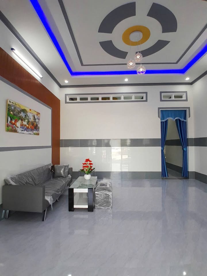 Nhà hẻm 11 Trường Đông, Hòa Thành 104m² giá 950 triệu - Chỉ cần dọn vào ở ngay!