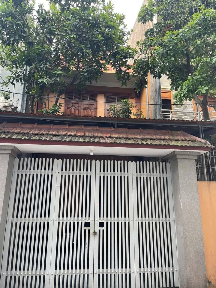 Nhà 2 tầng trung tâm TP Vinh 100m² giá 5.98 tỷ - Hướng Tây tứ mệnh, sổ đỏ chính chủ!