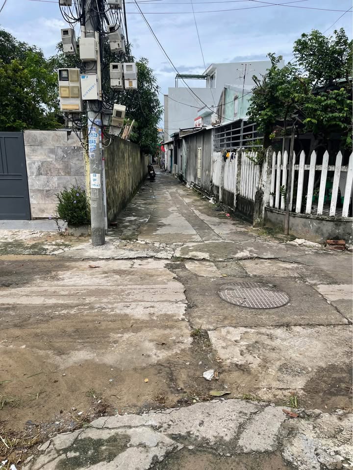 Nhà 2 tầng Hòa Hải, Đà Nẵng 67.1m² giá 3.25 tỷ - Thiết kế hiện đại sát biển!