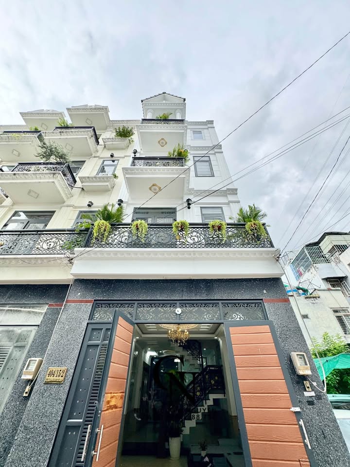 Nhà phố Tân Chánh Hiệp, Quận 12, 58.5m² giá 5.89 tỷ - Nhà mới, nội thất cao cấp!