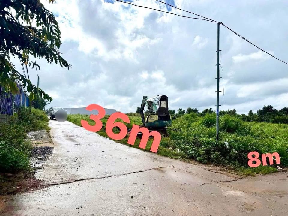 Đất hẻm 400 Trường Sơn Pleiku 288m² giá 590 triệu - Lô góc 2 mặt đường bê tông!