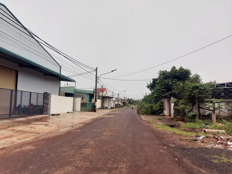 Đất mặt tiền đường Nguyễn Siêu, Pleiku 175m² giá 1.2 tỷ - Cơ hội đầu tư tuyệt vời!