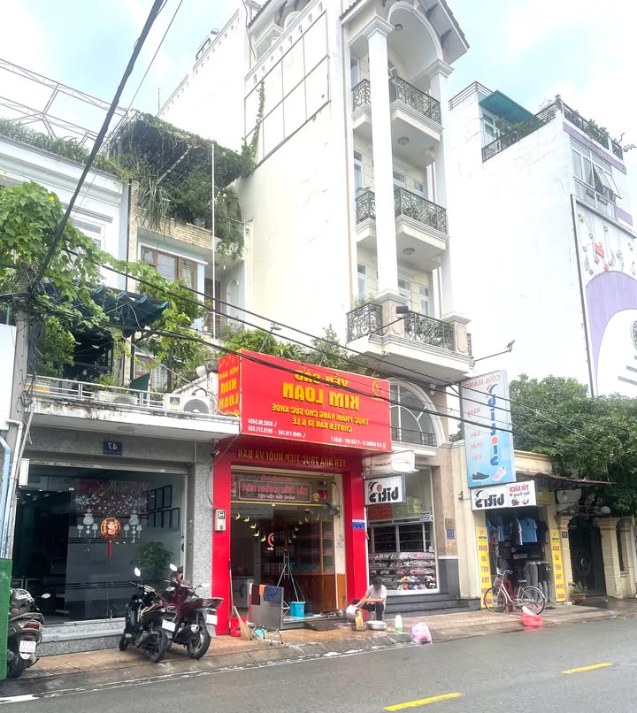 Nhà phố Tân Quy, Quận 7, 40m² giá 5 tỷ - Full nội thất, sẵn sàng vào ở!