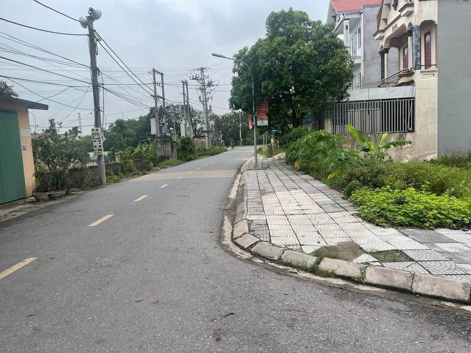 Đất nền lô góc Lạt Hà Trắc Văn 220m² giá 6.6 tỷ - Đầu tư sinh lời ngay!