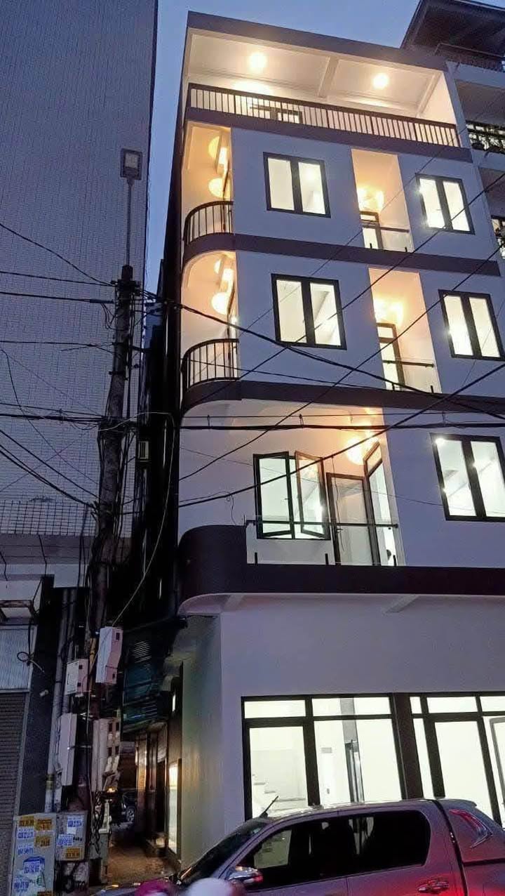 Nhà 5 tầng 2 mặt tiền phố Long Tiên 60m² - Vị trí vàng cho kinh doanh