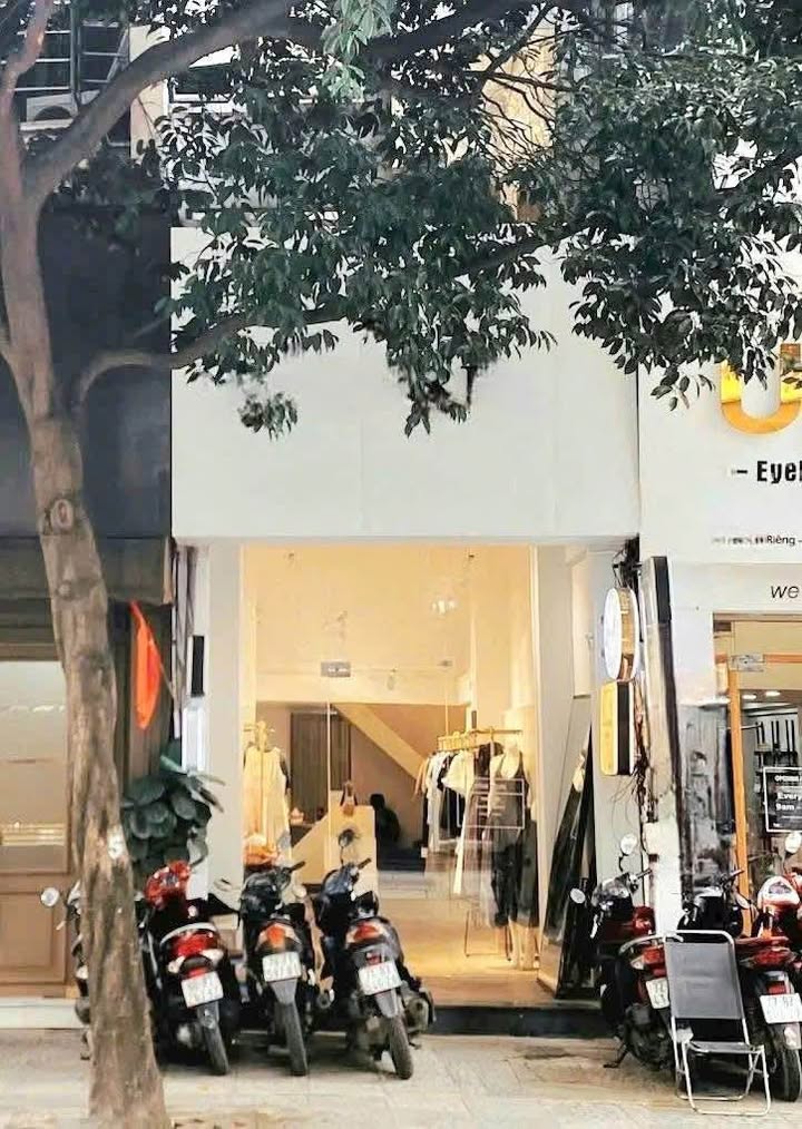 Mặt bằng cho thuê đường Lê Thị Riêng, Quận 1, diện tích 77m² - Phù hợp kinh doanh đa dạng!