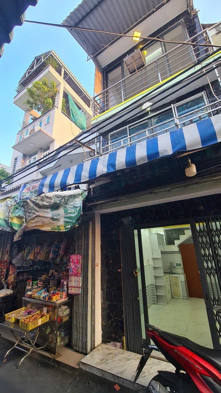 Nhà phố Quận 8 18.6m² giá 1.85 tỷ - Kinh doanh nhộn nhịp ngay chợ