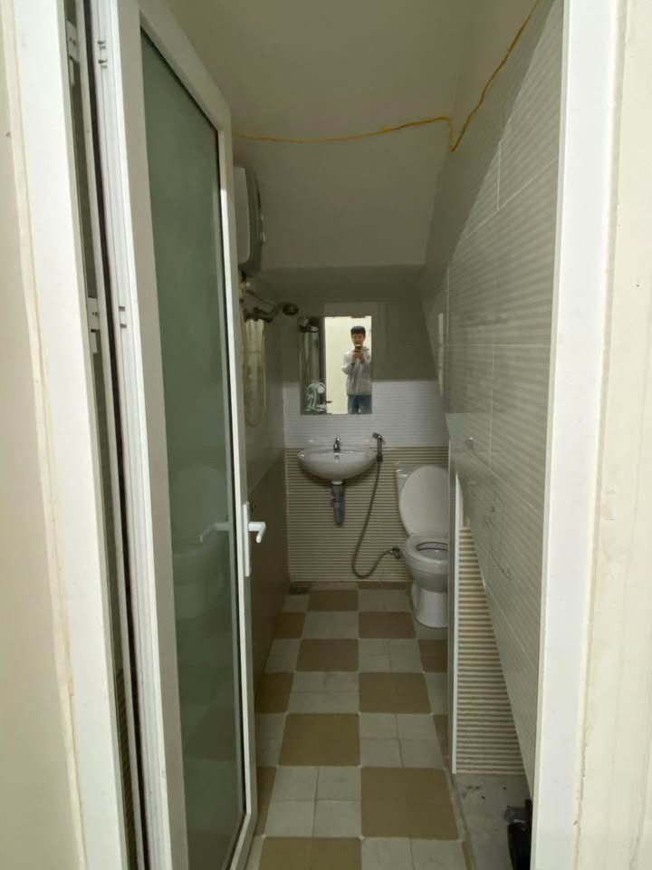 Cho thuê nhà 2 tầng đường Vũ Quỳnh, Thanh Khê, Đà Nẵng 75m² - Sát biển, kinh doanh tiện lợi!