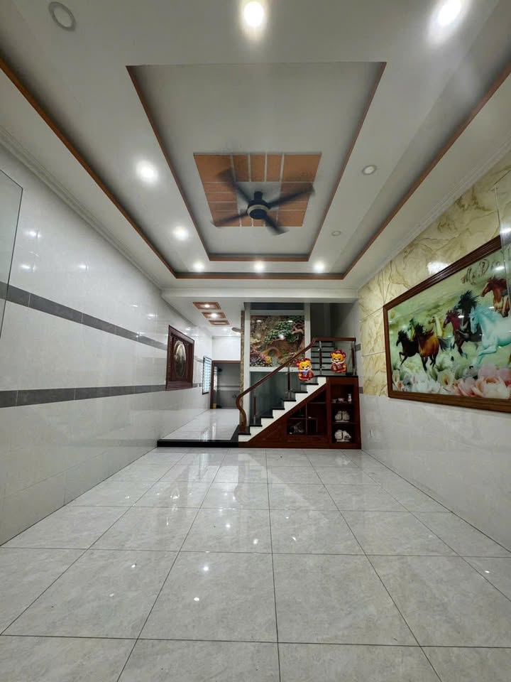 Nhà mặt tiền cho thuê tại Đường Tỉnh Lộ 10, Bình Tân - 150m² chỉ 30 triệu/tháng!