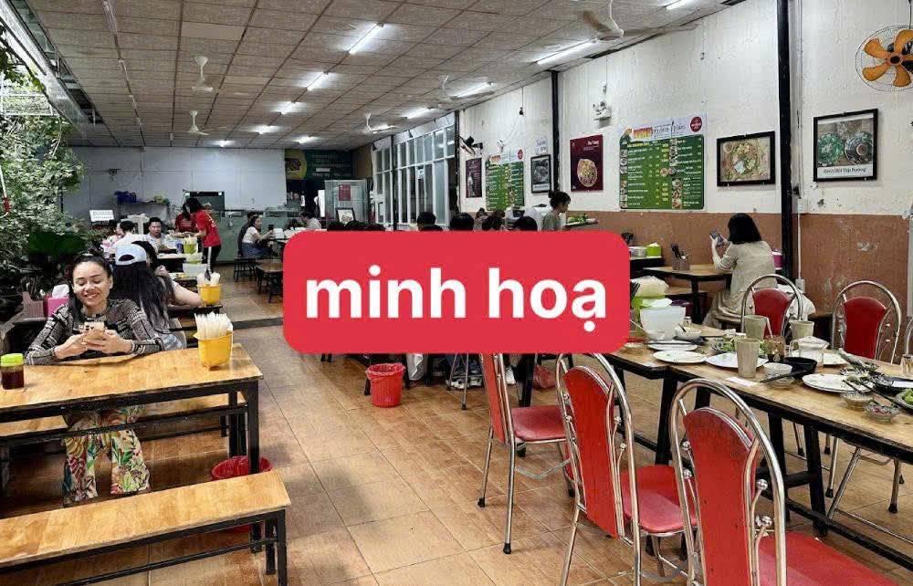 Nhà cho thuê 3 tầng mặt tiền đường Trưng Nữ Vương 211m² giá 20 triệu - Phù hợp kinh doanh đa dạng!