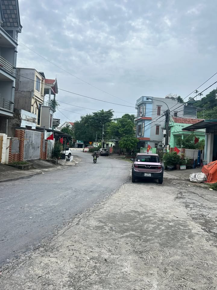 Đất nền Hạ Long 54m² giá 1.1 tỷ - Gần Metro và nhiều tiện ích!