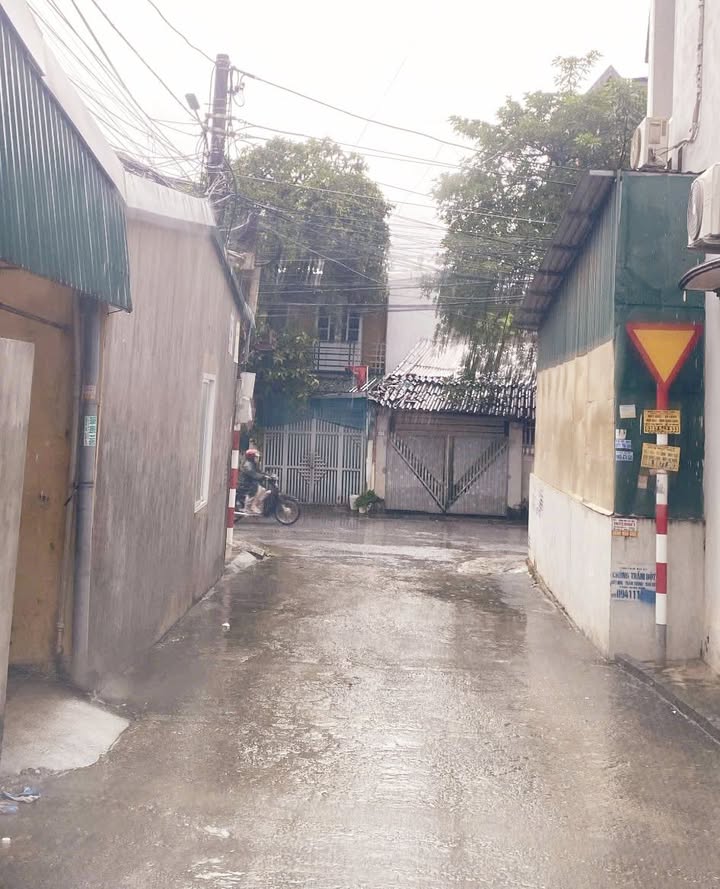 Nhà 1 Tầng 1 Tum Tân Hà, Tuyên Quang 76m² Giá 2 Tỷ - Vị Trí Đẹp, An Ninh Tốt!