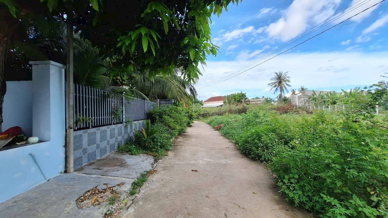 Đất nền Vĩnh Thái Nha Trang 892m² giá chỉ 17.4 tỷ - Tiềm năng đầu tư lớn!