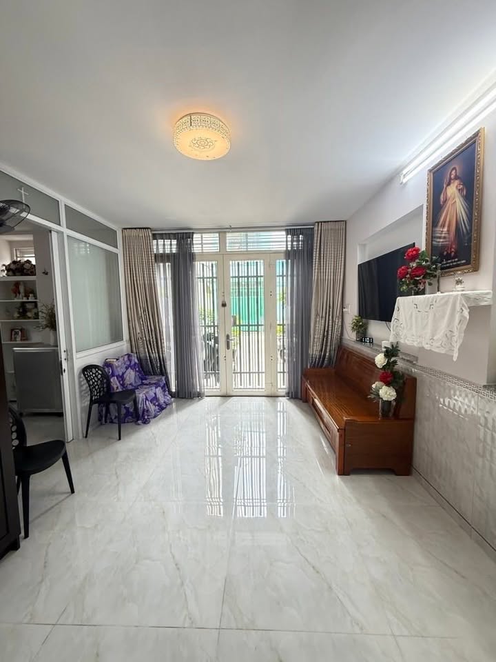 Nhà đẹp 46m² 4 tầng 5PN tại Thích Quảng Đức, Phú Nhuận - Giá 9.6 tỷ thương lượng!