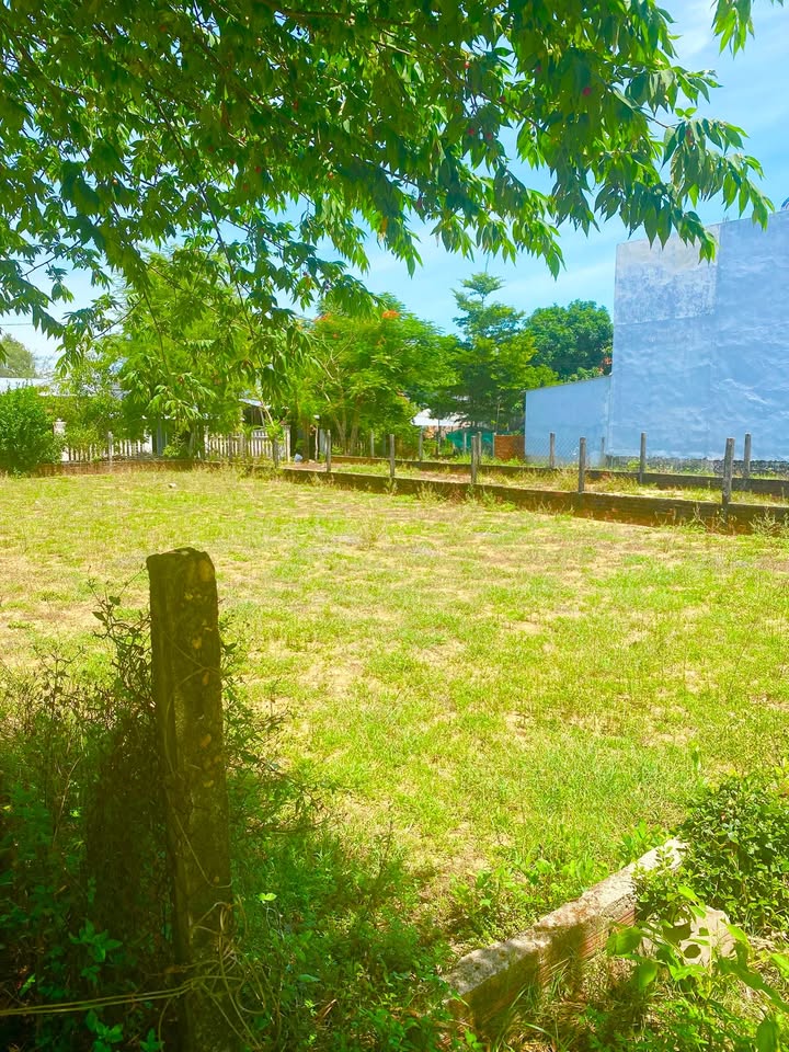 Đất thổ cư Tịnh Khê Quảng Ngãi 585m² giá 4 tỷ - Vị trí đắc địa gần biển Mỹ Khê!