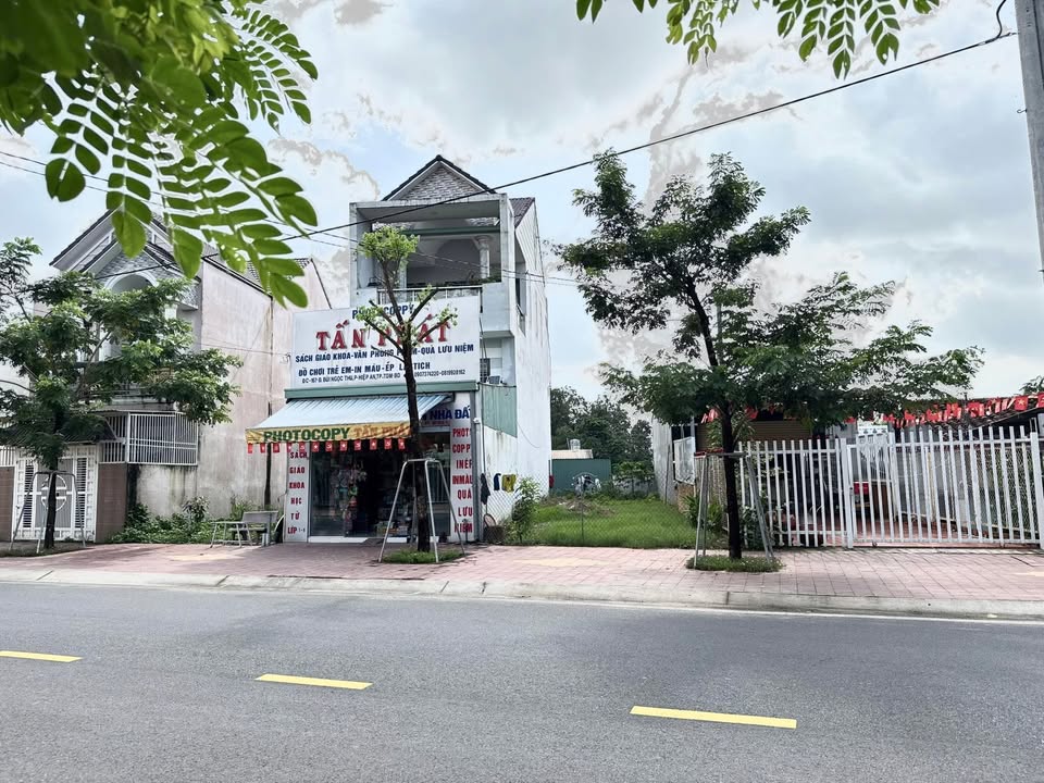 Mặt tiền kinh doanh Bùi Ngọc Thu, Thủ Dầu Một 106m² giá 3.6 tỷ - Tiềm năng sinh lời cao!
