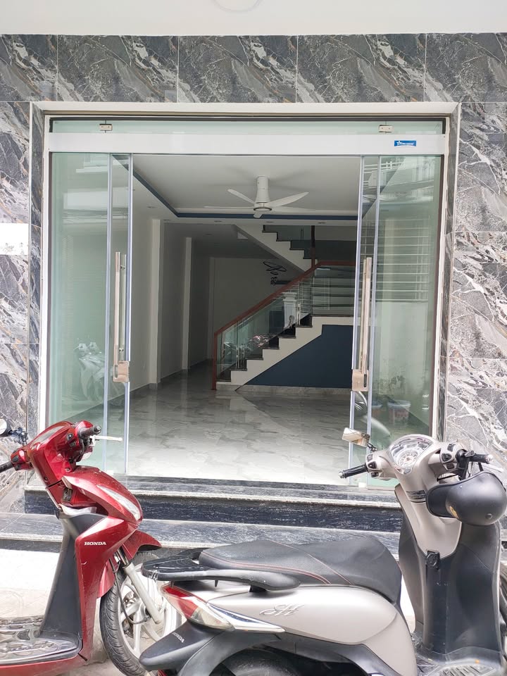 Nhà phố Phủ Thượng Đoạn Hải An 47m² giá thỏa thuận - Đông tứ trạch, ô tô đỗ cửa